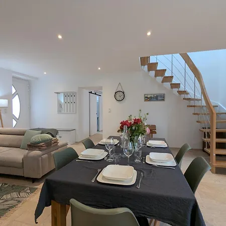 Casa vacanze Maison Avec Climatisation Au Coeur Du Village - 6 Pers. - Fr-1-653-290