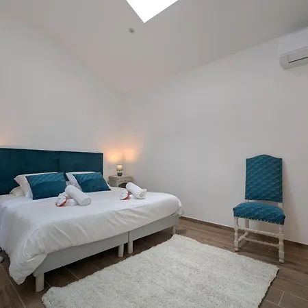 Maison Avec Climatisation Au Coeur Du Village - 6 Pers. - Fr-1-653-290 Saint-Simon (Charente)
