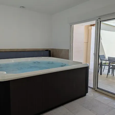 Casa vacanze Maison Avec Climatisation Au Coeur Du Village - 6 Pers. - Fr-1-653-290 *